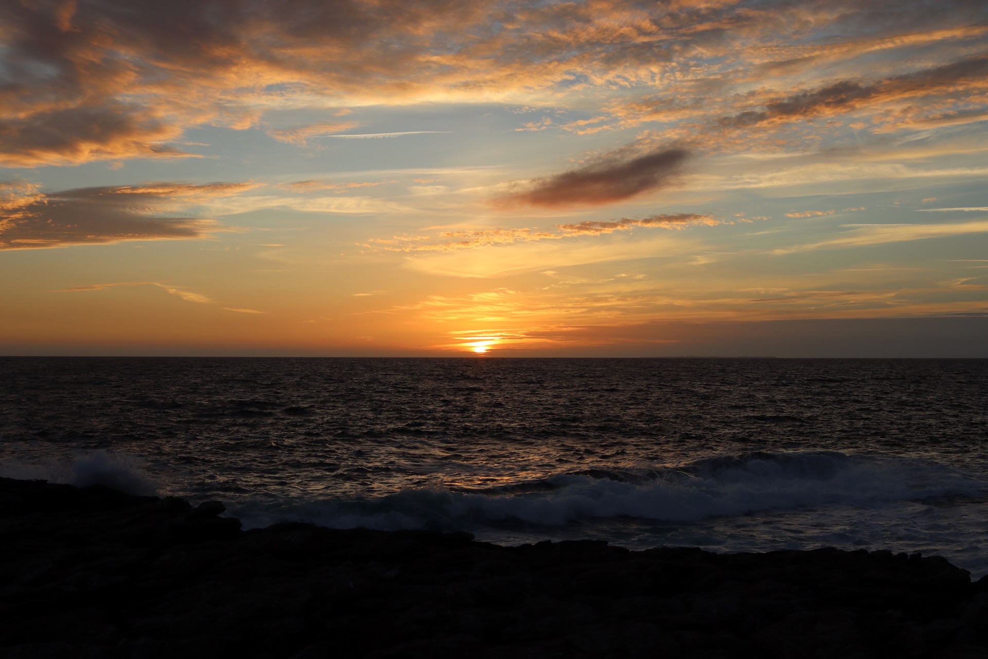 Coucher de soleil Activités à faire en été Été Saisons Hello June hellojune.be