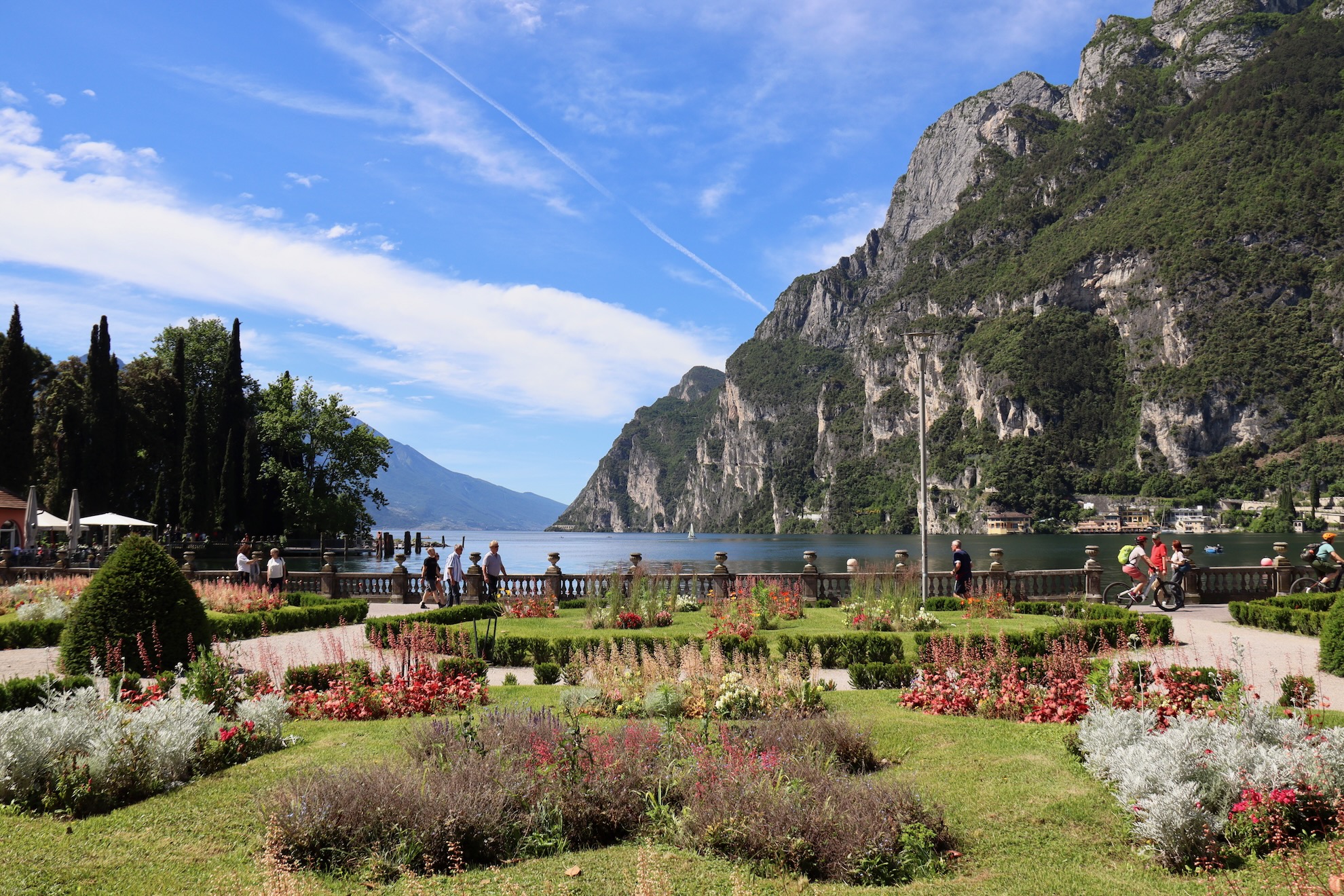 Riva del Garda Lac de Garde Italie Voyage Hello June hellojune.be